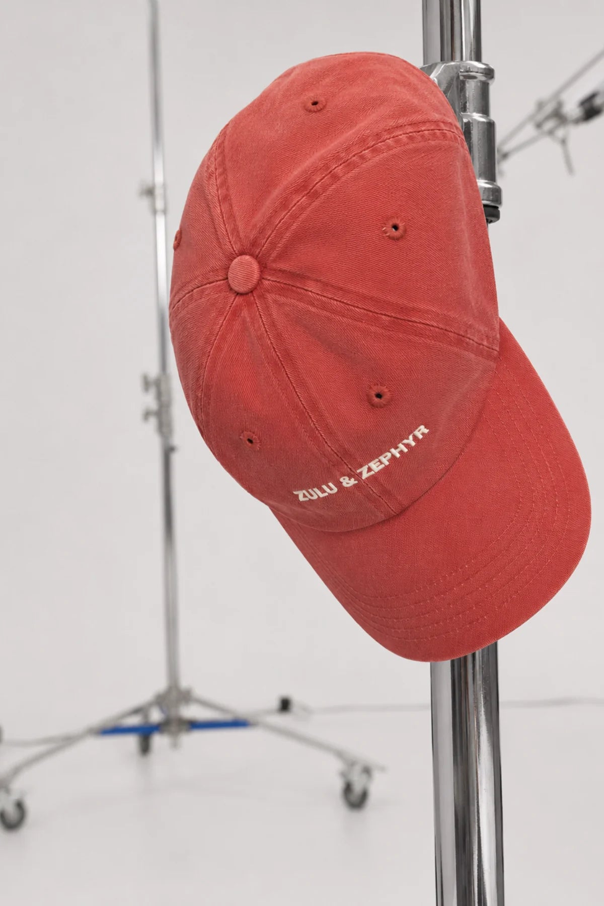 ZULU & ZEPHYR CANVAS CAP | RED