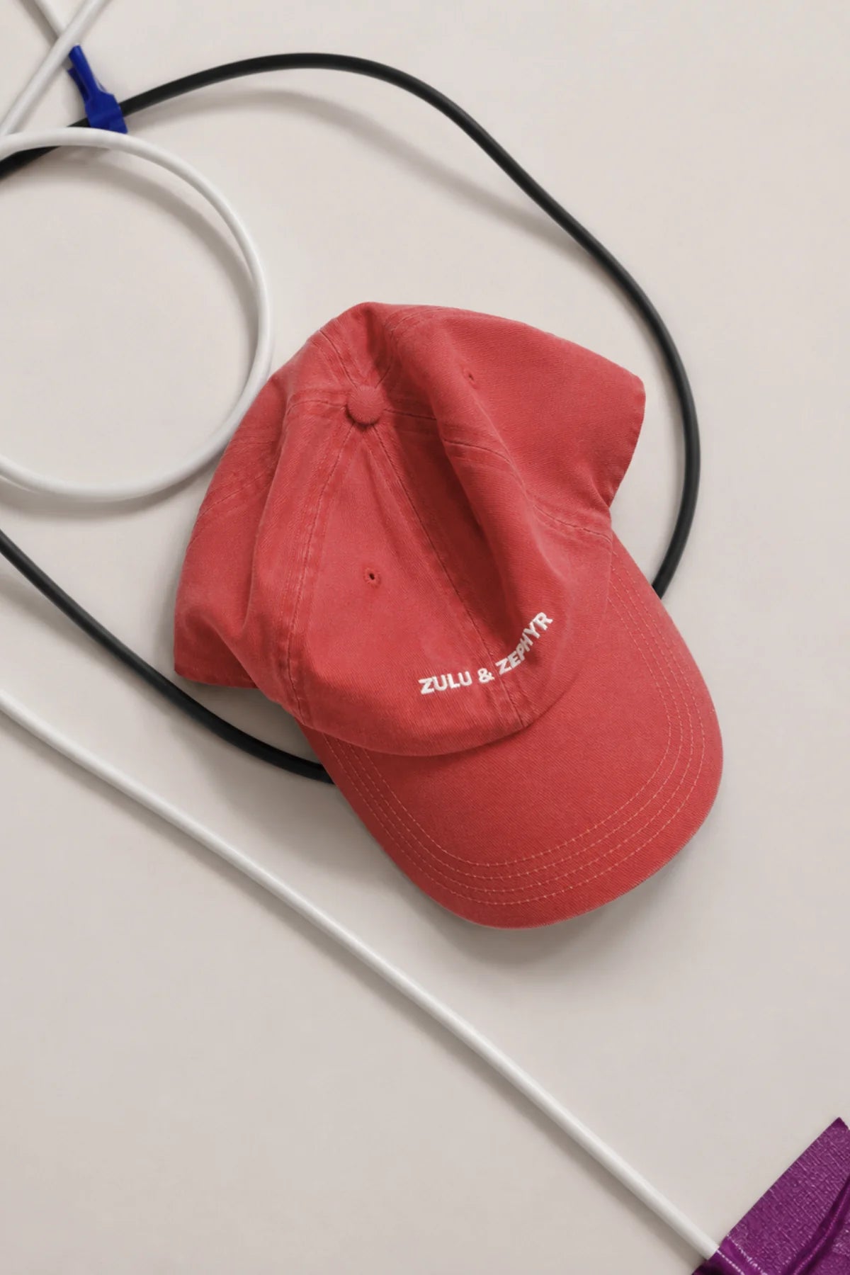 ZULU & ZEPHYR CANVAS CAP | RED