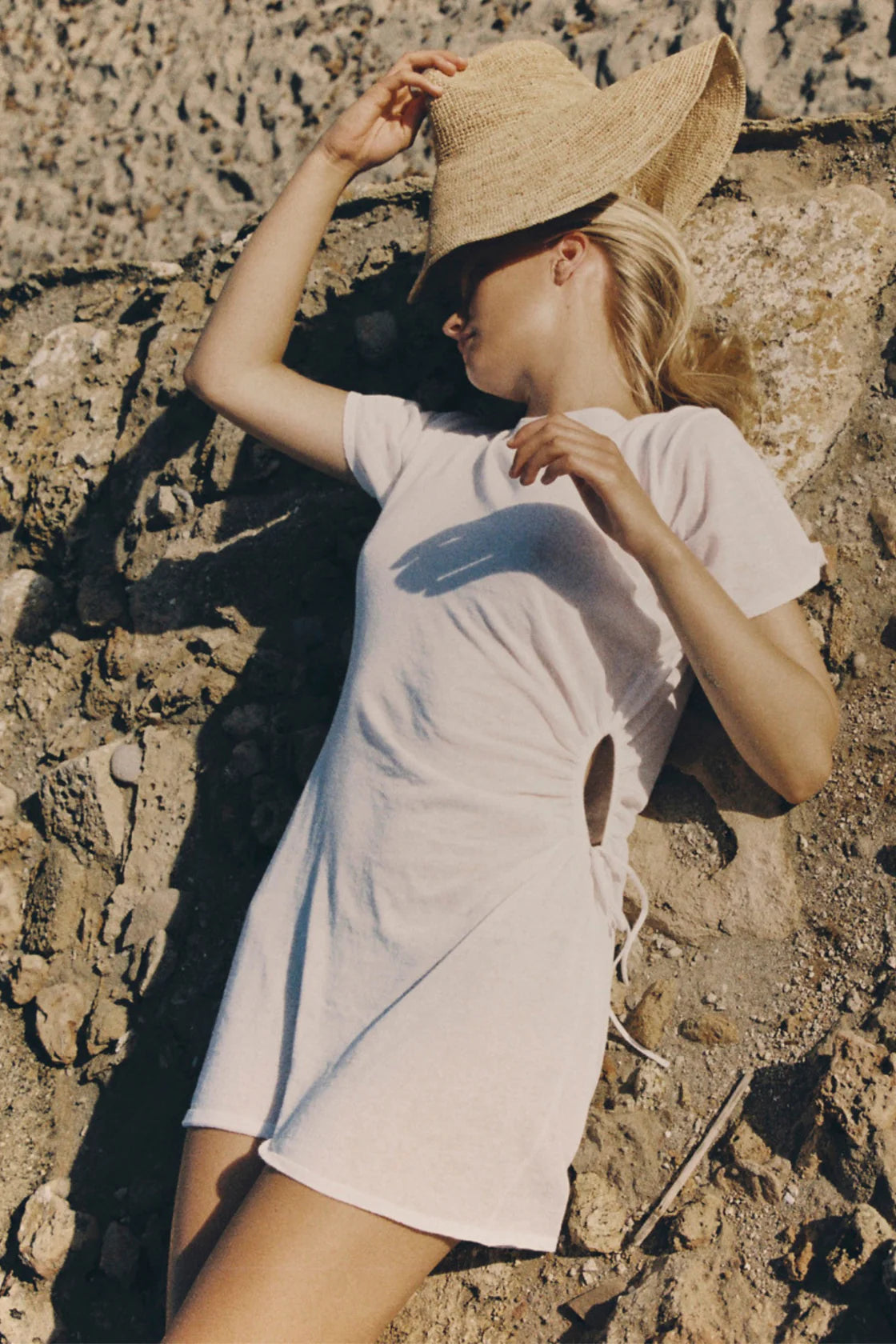 T-SHIRT KNIT DRESS | WHITE