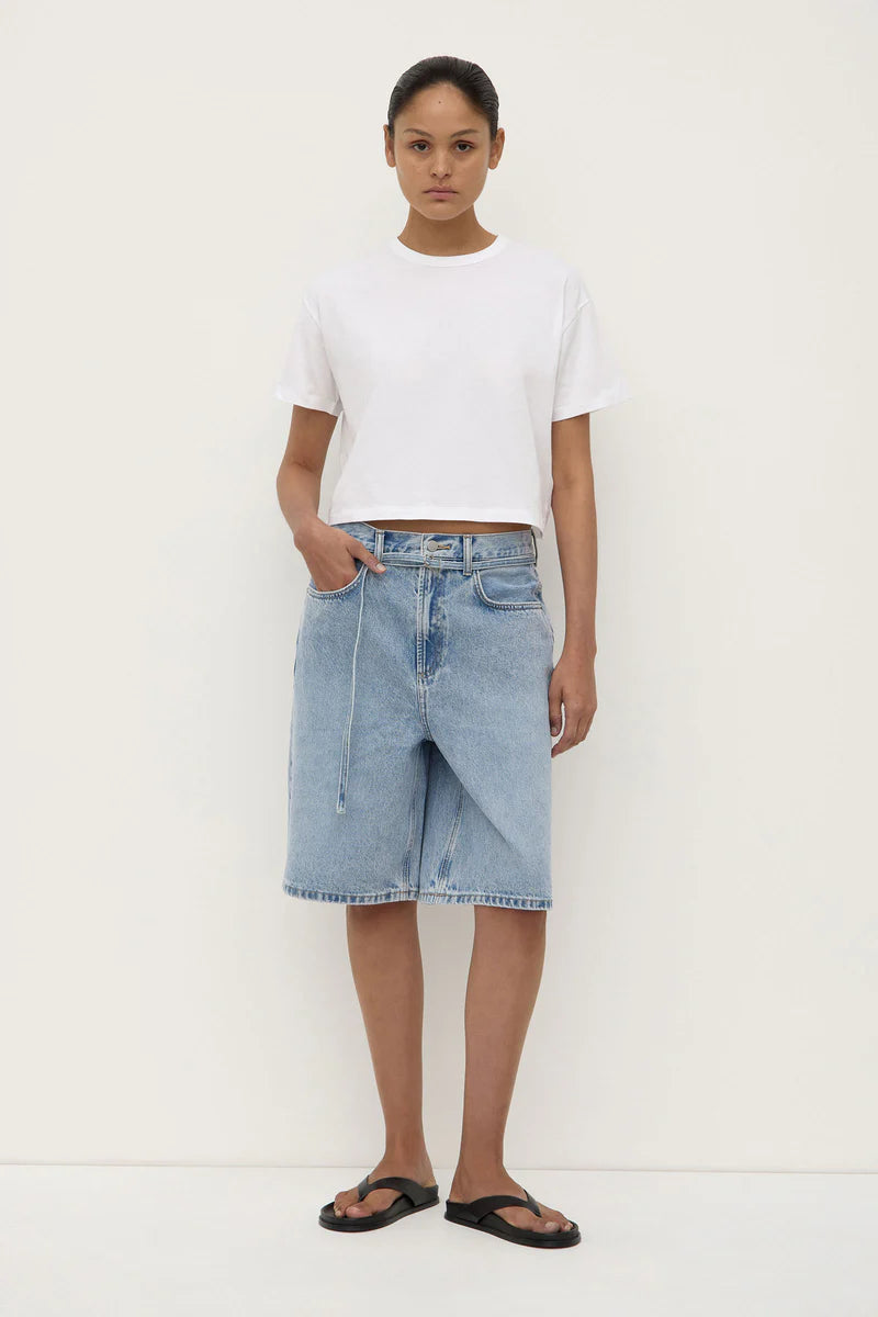 LOOSE FIT LONG DENIM SHORT