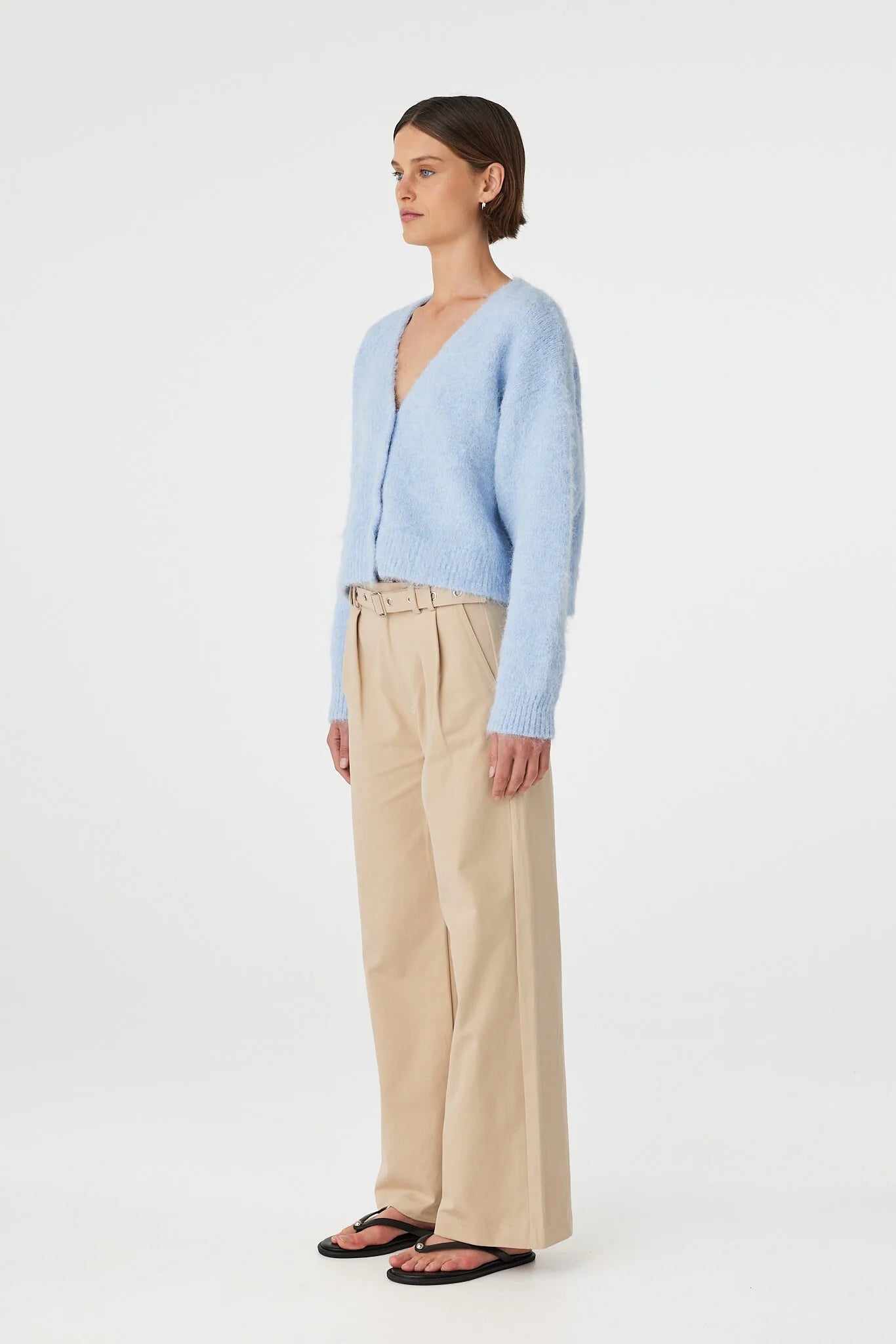 LIORA FLUFFY CARDIGAN | SKY