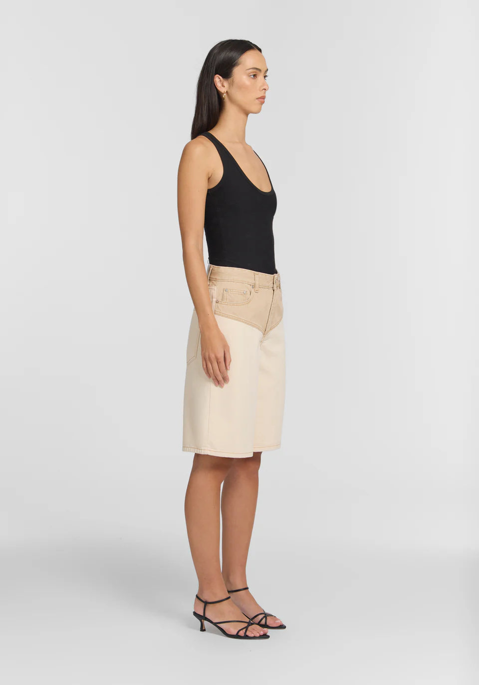 PIRANHA SHORT | LIMESTONE