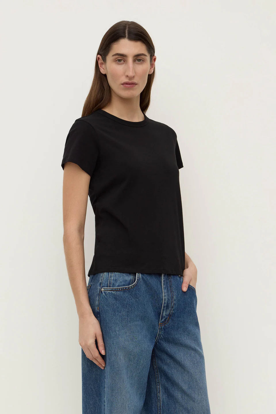 INDI SHORT SLEEVE TEE | BLACK