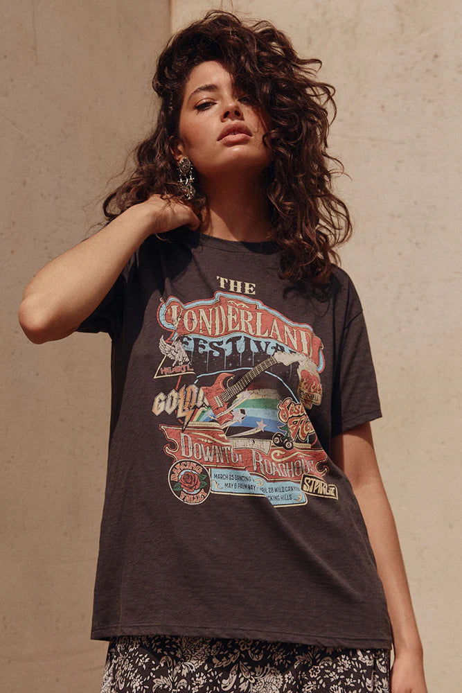 WONDERLAND BIKER TEE