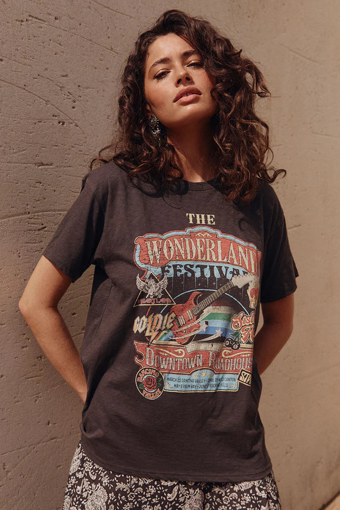 WONDERLAND BIKER TEE