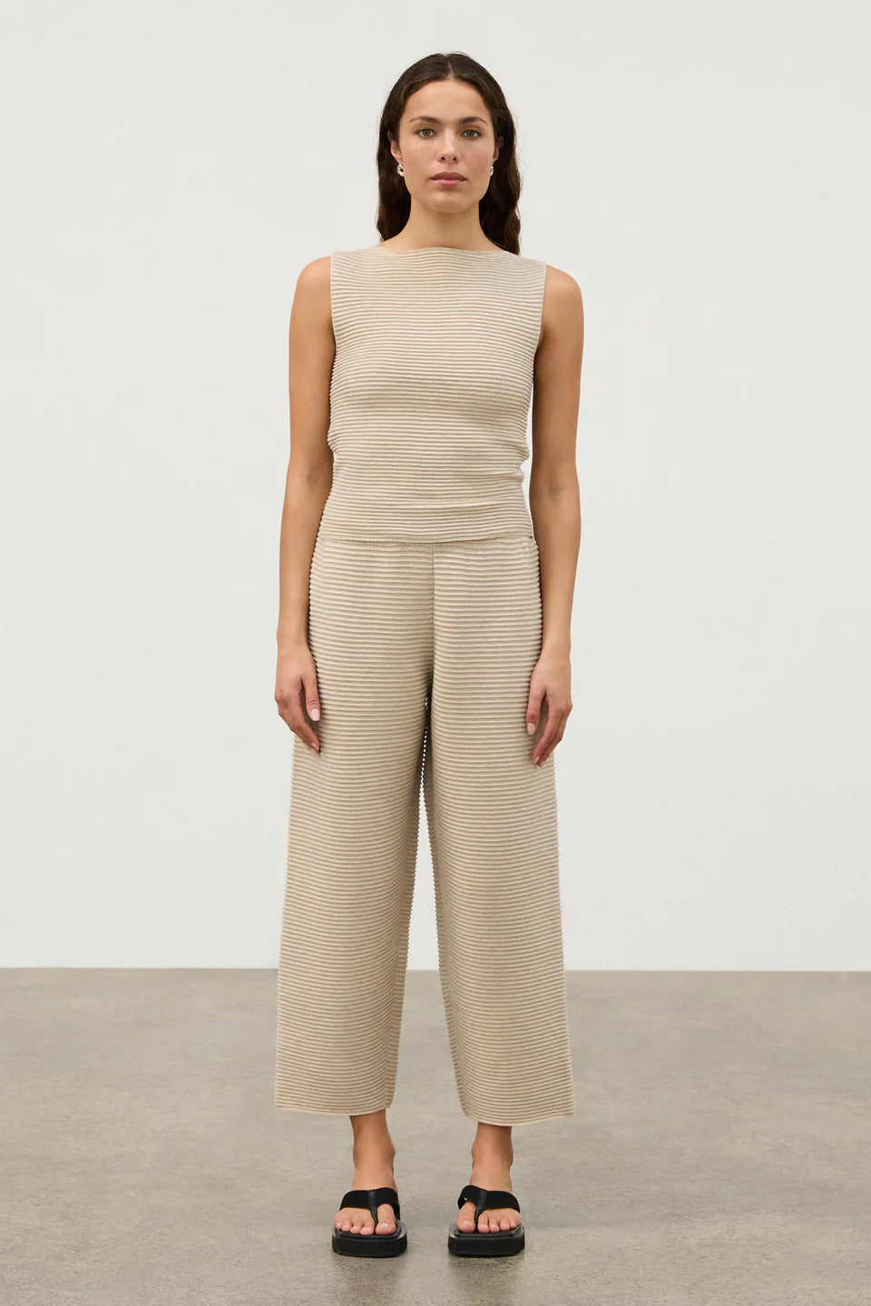 NATURAL TEXTURED KNIT TOP