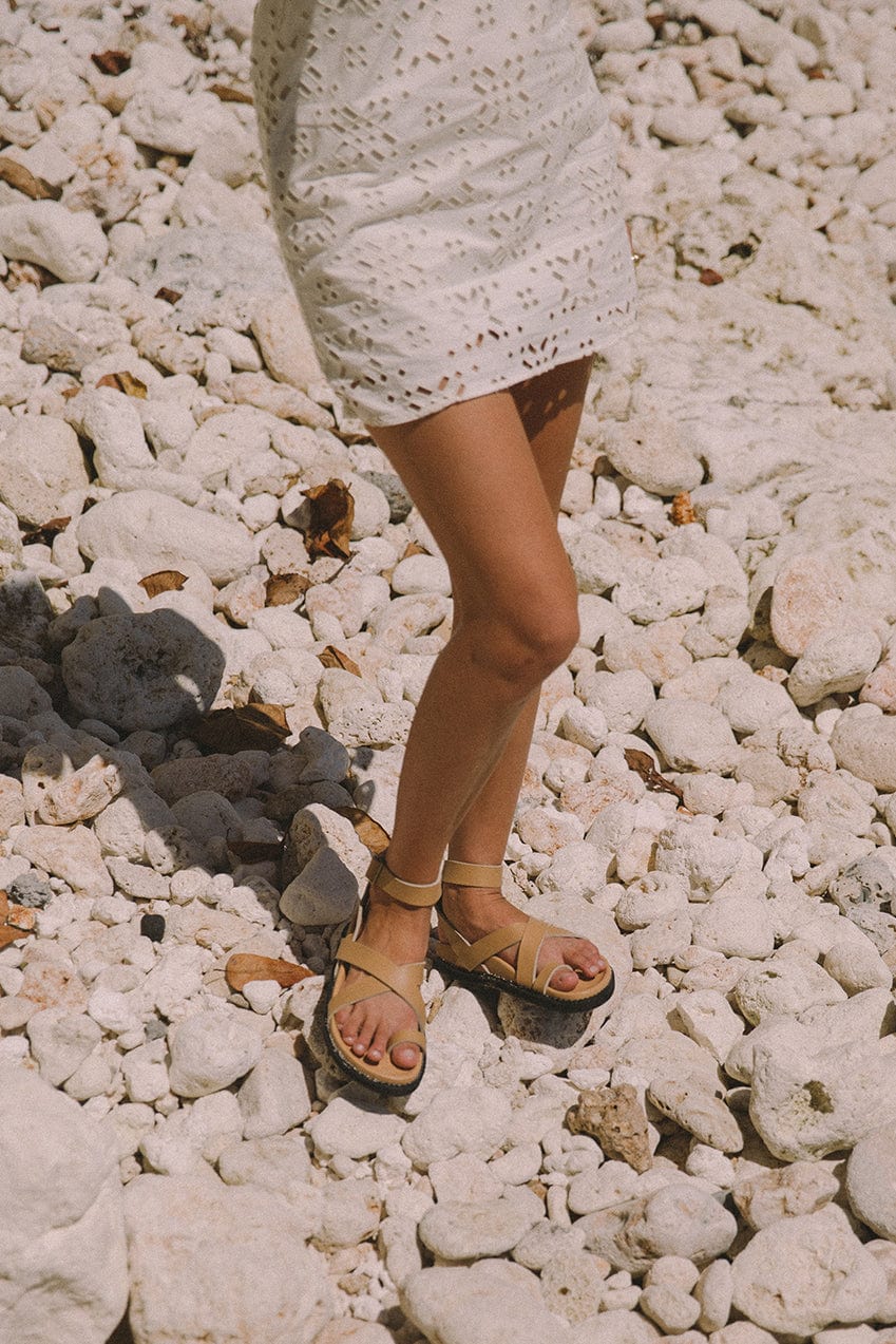 THE LENI SANDAL | TAN