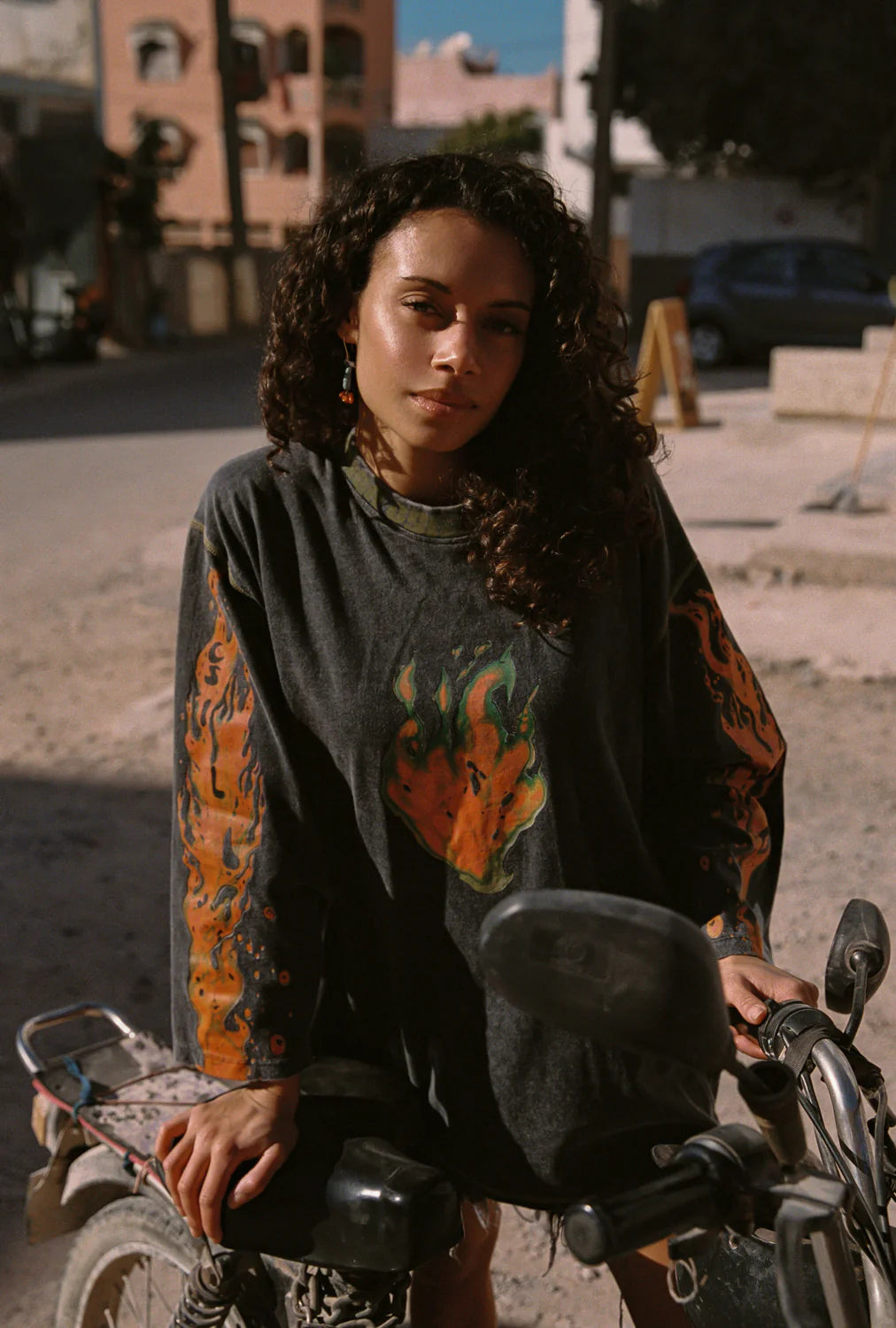 FLAMING HEARTS TOMMY TEE