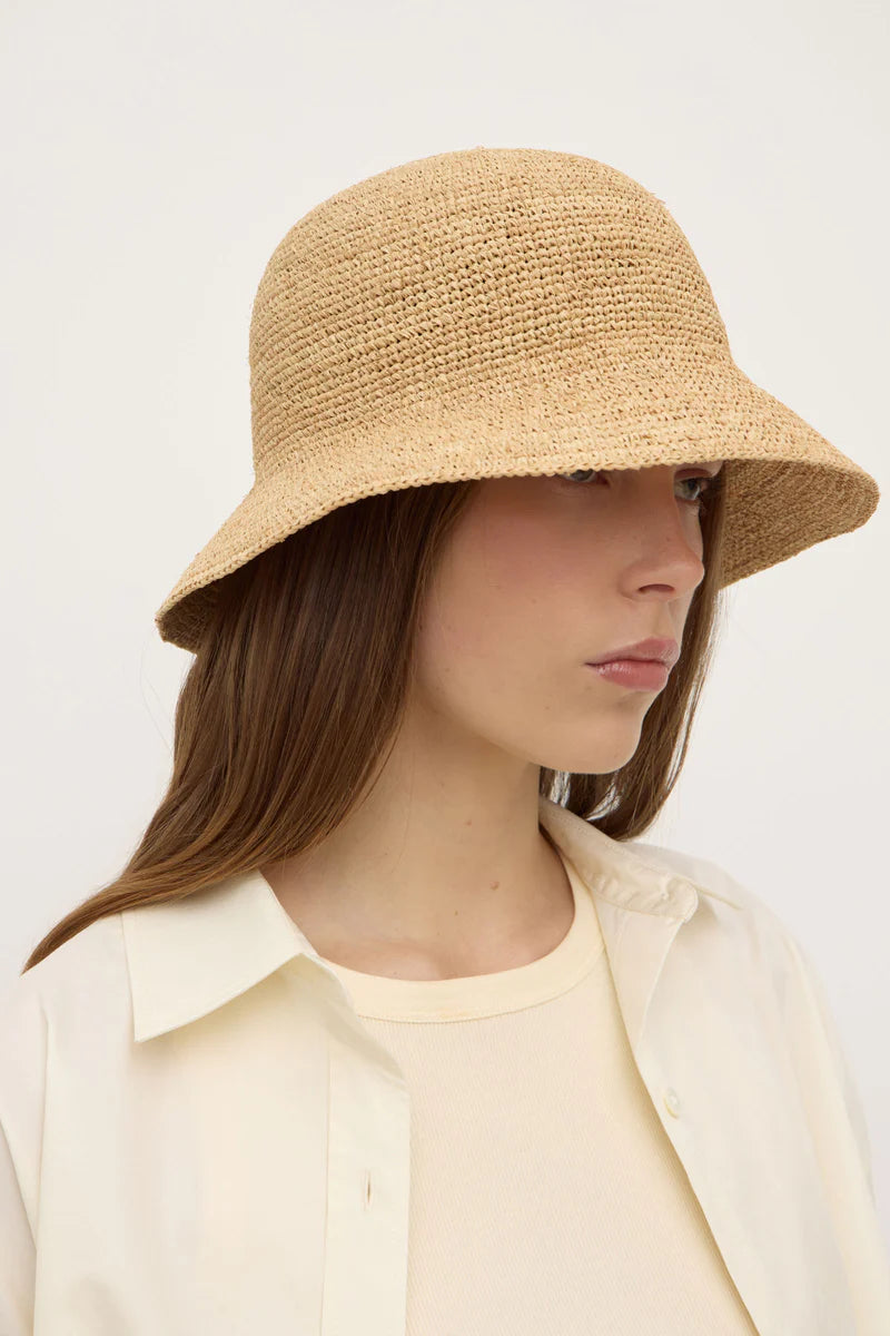 RAFFIA BUCKET HAT
