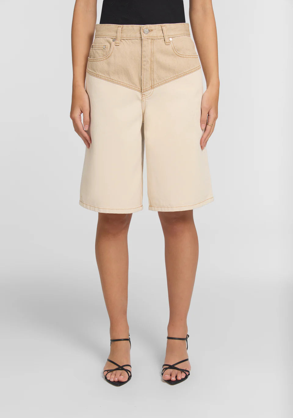 PIRANHA SHORT | LIMESTONE