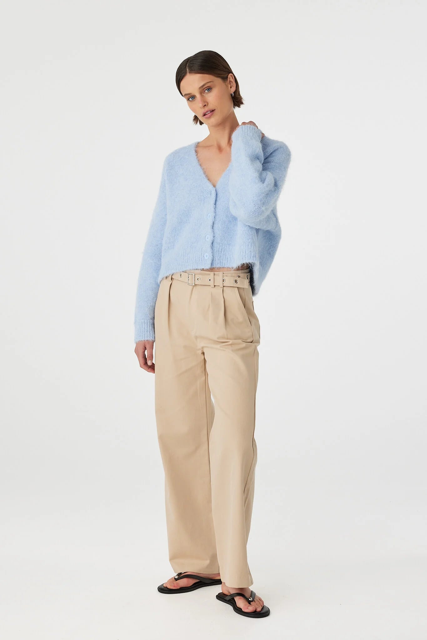 LIORA FLUFFY CARDIGAN | SKY