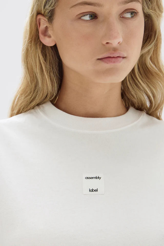 EXHIBIT PATCH SHORT SLEEVE TEE | WHITE