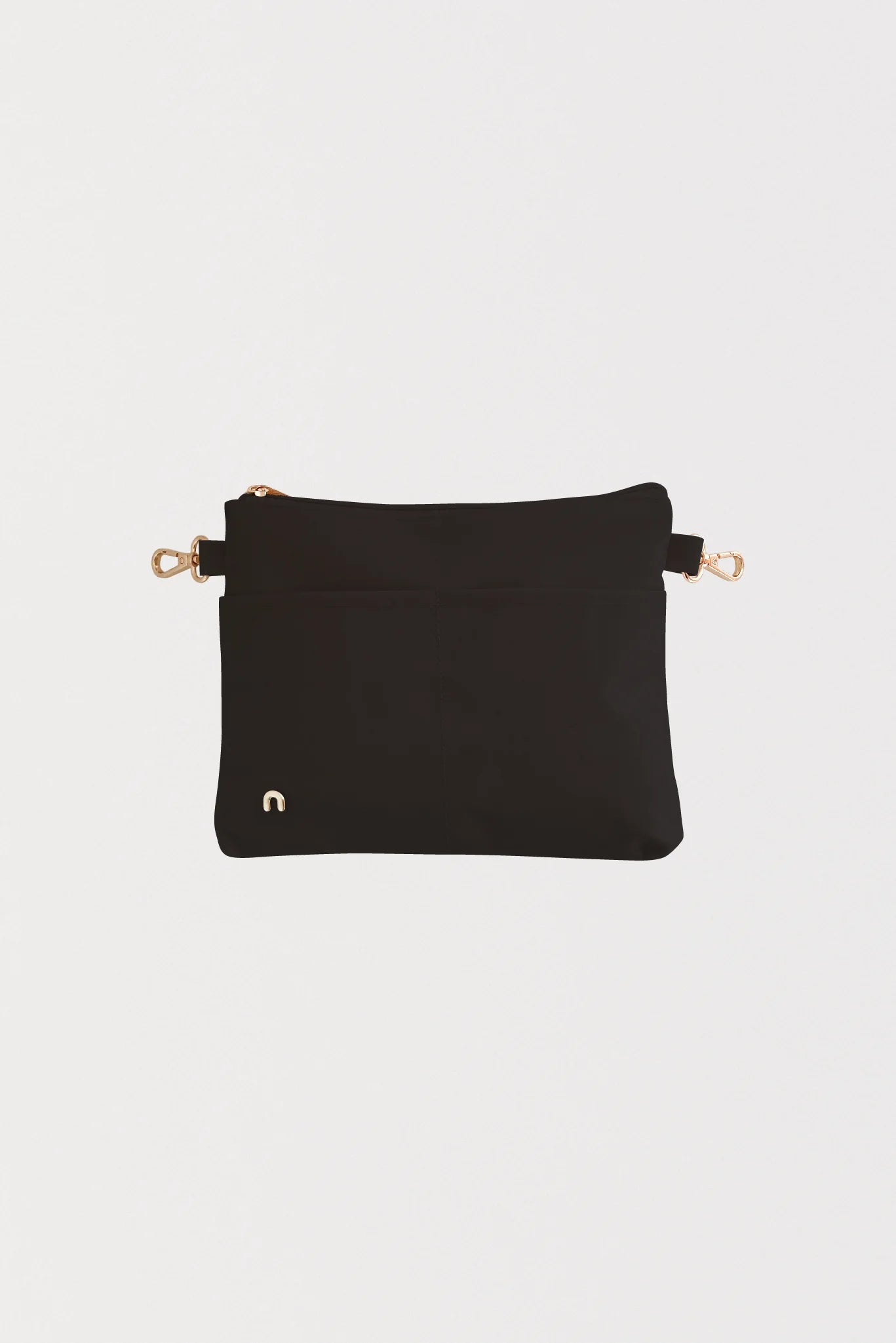 BB ESSENTIALS POUCH | BLACK