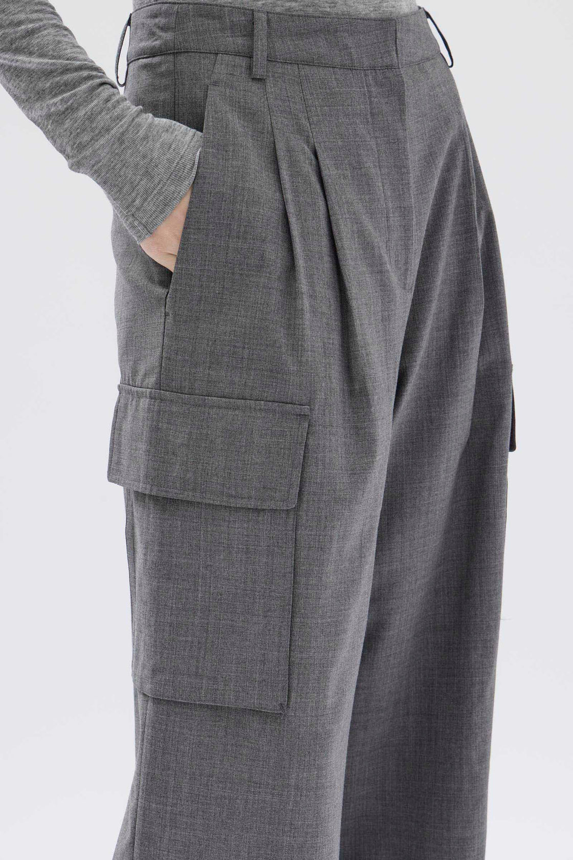 ISARA WOOL CARGO PANT | CHARCOAL