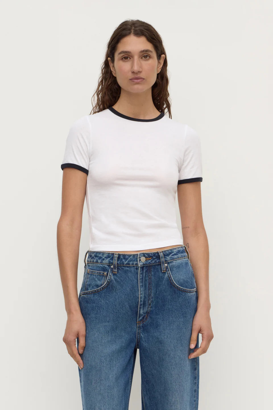 KOURT CONTRAST BIND TEE | WHITE/NAVY