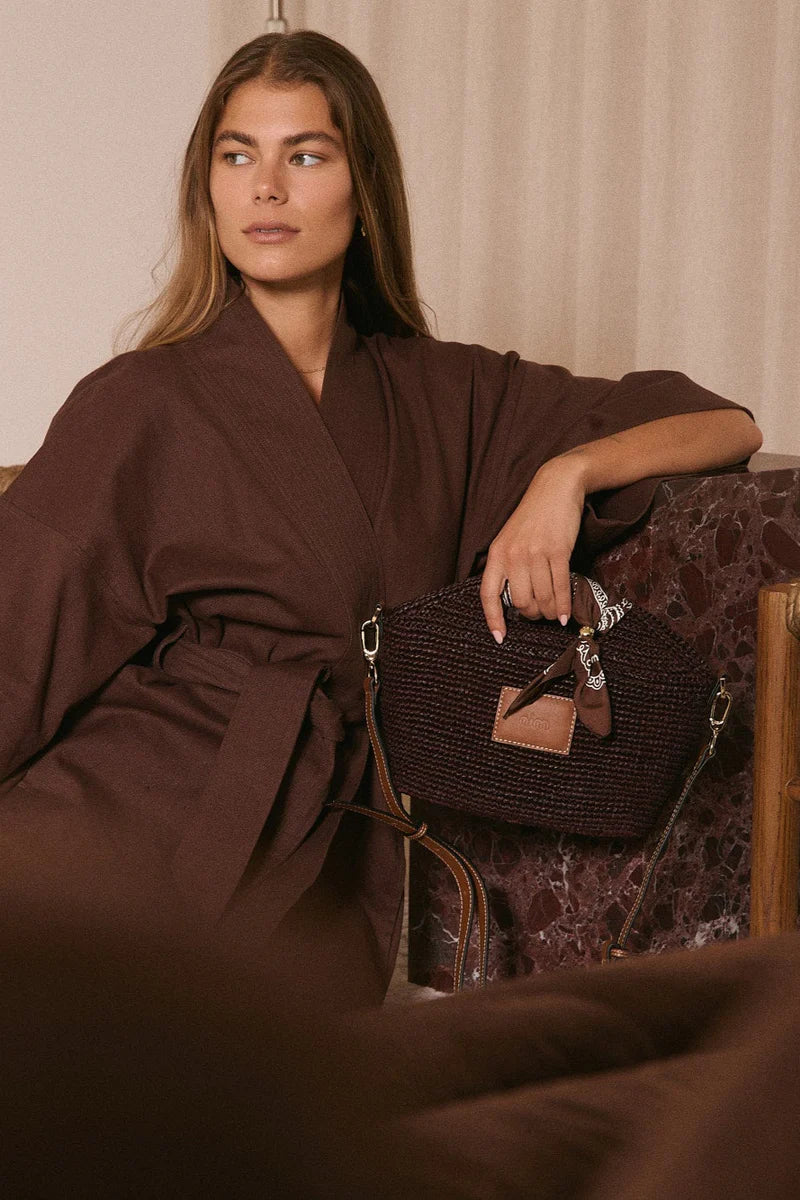 LEATHER TRIMMED RAFFIA MINI | COCOA