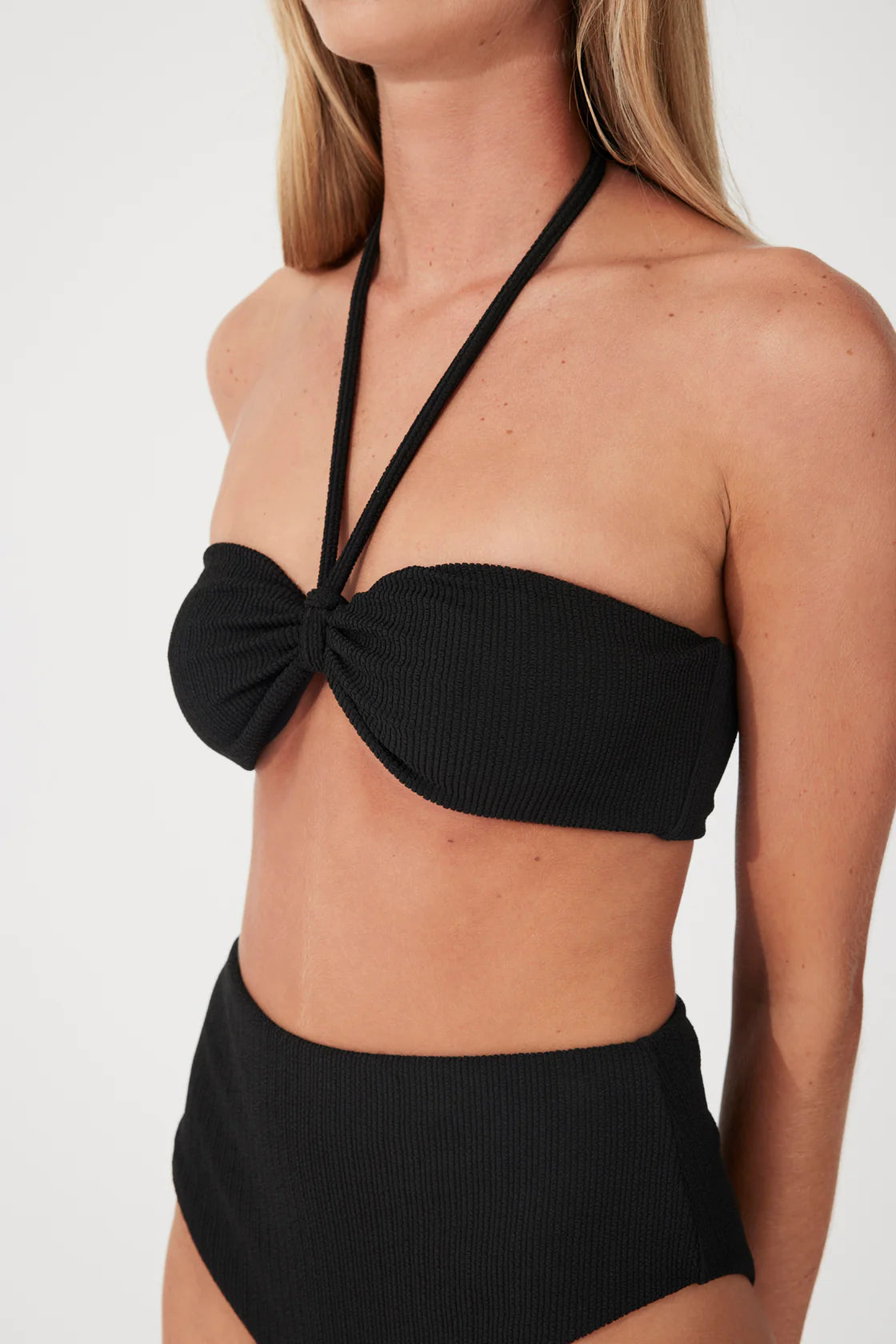 BLACK TEXTURED BANDEAU